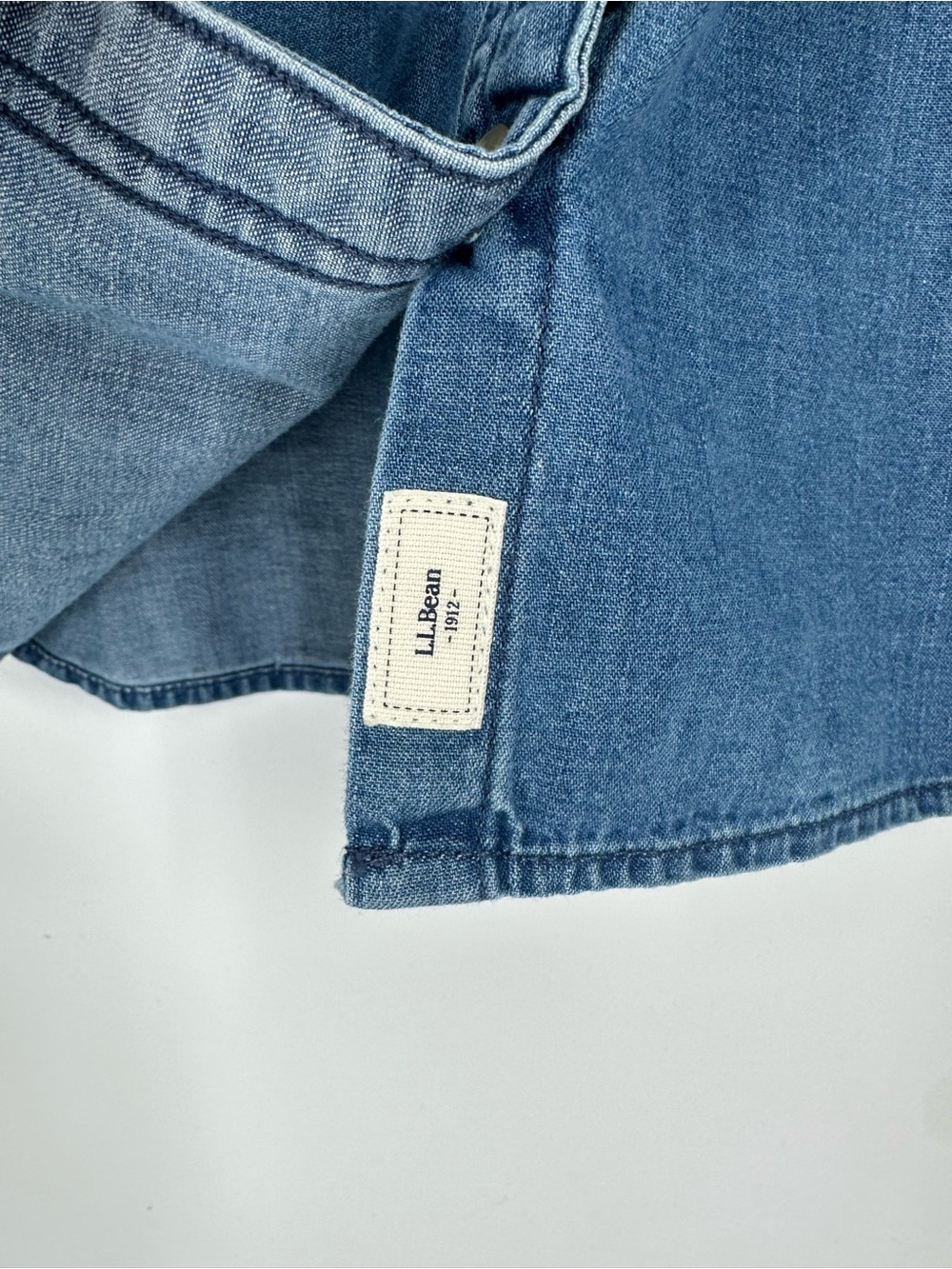 LL BEAN Heritage Women Petite Classic Rugged Washed Denim Long Sleeve Shirt - Picture 10 of 10